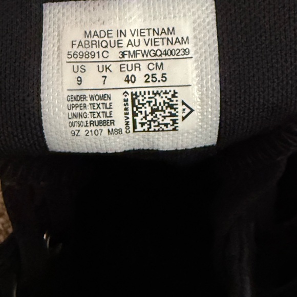 Converse Women's Black High-Tops - Picture 6 of 6